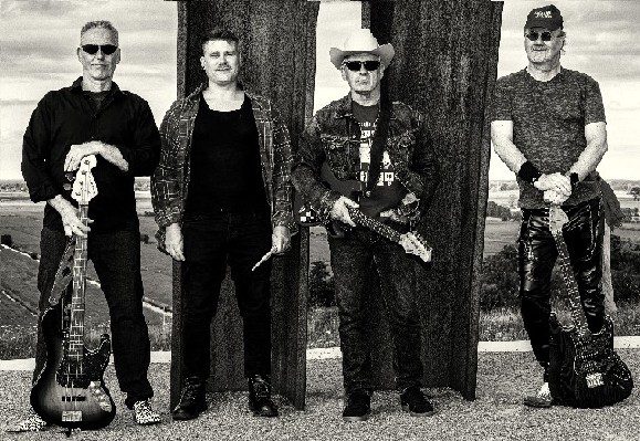 2025-07-12-RedCatRocker